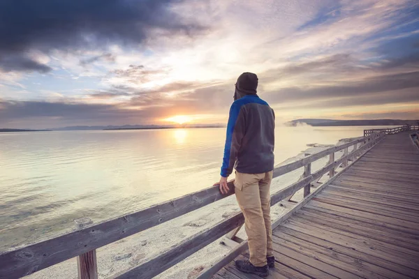 Houten Promenade Langs Geiser Velden Yellowstone National Park Verenigde Staten — Stockfoto