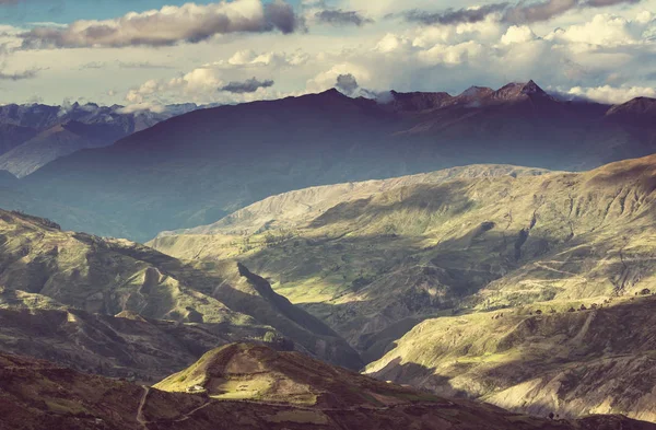 Alte Montagne Innevate Bolivia — Foto Stock