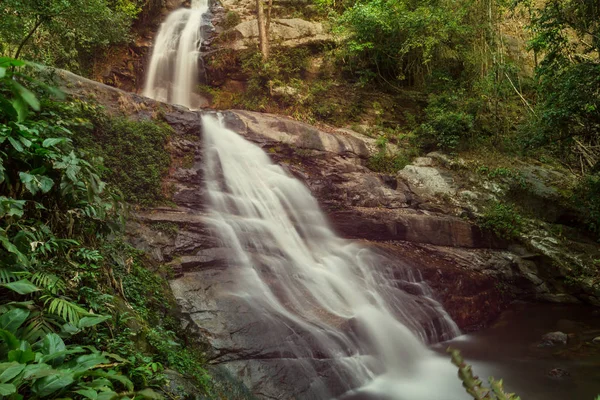 Bella Cascata Nella Foresta Pluviale Provincia Kanchanaburi Sud Est Asiatico — Foto Stock