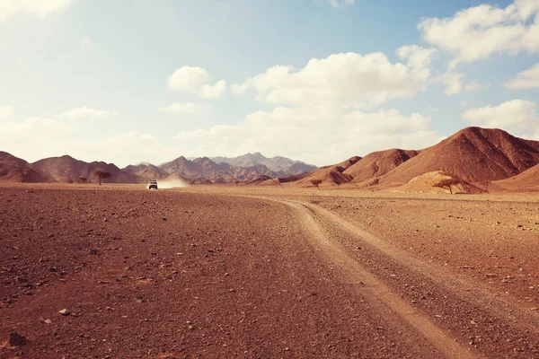 Safari Extreme Travel Africa Drought Mountain Landscape Dust Road Offroad — Stock Photo, Image