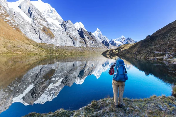 Escena Senderismo Las Montañas Cordillera Perú —  Fotos de Stock