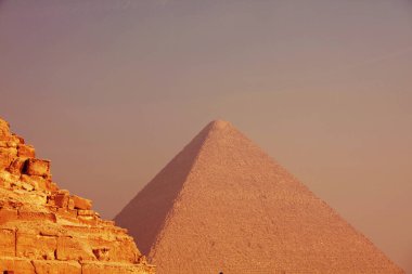 Giza piramitleri, Mısır'ın büyük piramitler görünümünü.