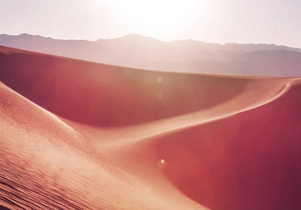 Homokdűnék Death Valley Nemzeti Park Kalifornia Usa Élő Korall Tónusú — Stock Fotó