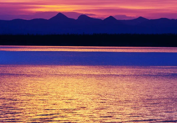 Inspirerende Natuurlijke Achtergrond Houten Promenade Langs Geiser Velden Yellowstone National — Stockfoto