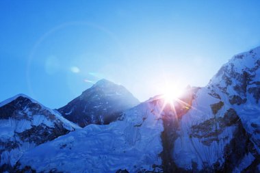 Kala Patthar 'dan Everest Dağı' na kadar, Everest ana kampı, Khumbu vadisi, Nepal 