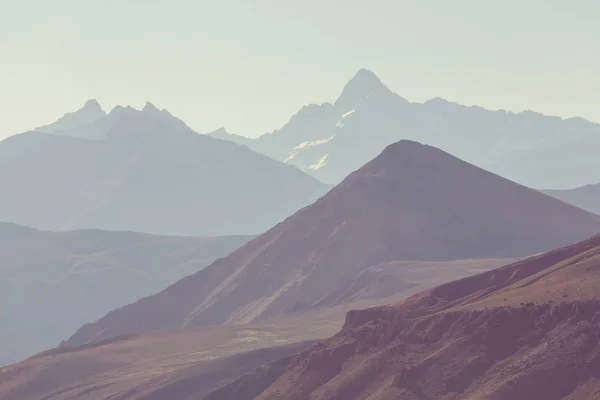 Agrentina安第斯山脉不同寻常的山区景观 — 图库照片