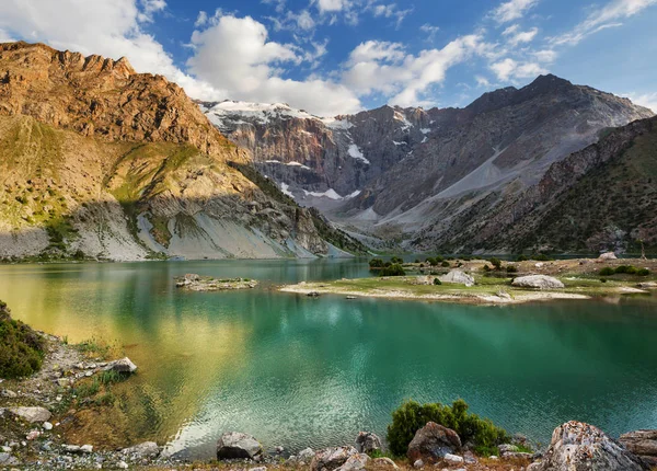 Belo Lago Sereno Nas Montanhas Fanns Ramo Pamir Tajiquistão — Fotografia de Stock