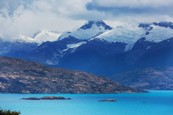 Lindas Montanhas Paisagem Longo Estrada Cascalho Carretera Austral Sul Patagônia — Fotografia de Stock