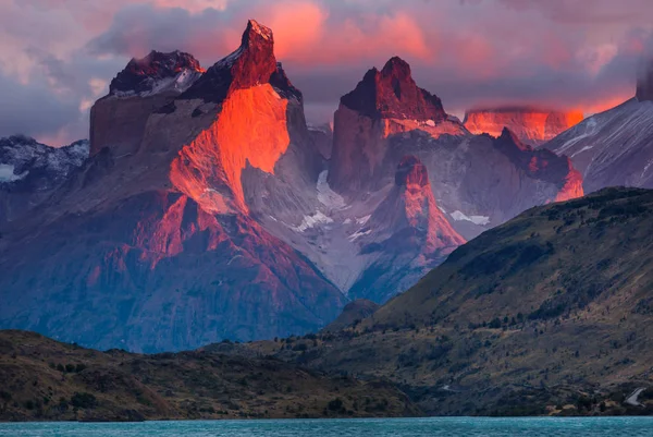 Piękne Górskie Krajobrazy Parku Narodowym Torres Del Paine Chile — Zdjęcie stockowe