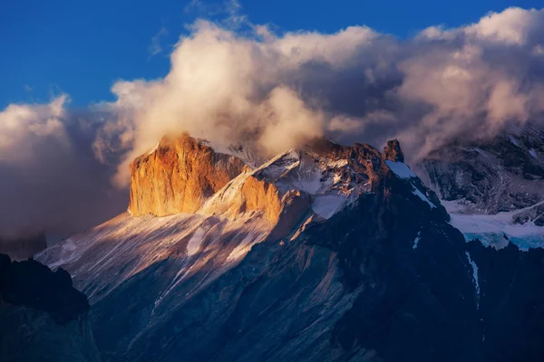 Torres Del Paine Milli Parkı Nda Güzel Dağ Manzaraları Şili — Stok fotoğraf