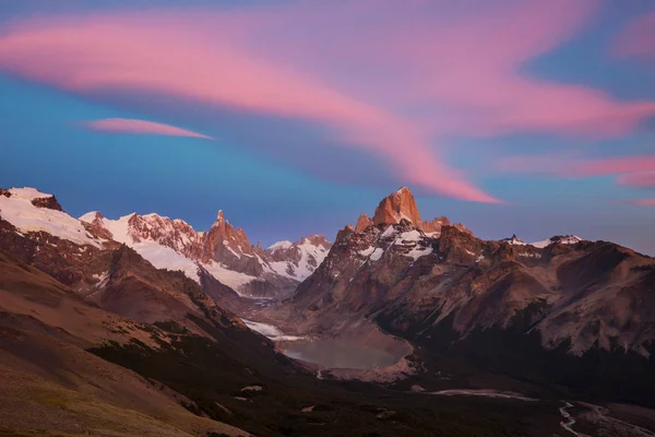 Famous Cerro Fitz Roy One Most Beautiful Hard Accent Rocky — Stock Photo, Image