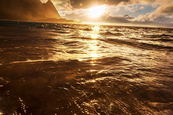 Krásná Scéna Tunelech Beach Ostrově Kauai Havaj Usa — Stock fotografie