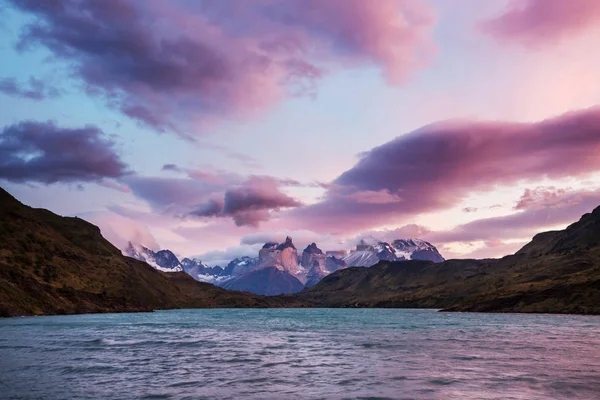 Piękne Górskie Krajobrazy Parku Narodowym Torres Del Paine Chile — Zdjęcie stockowe