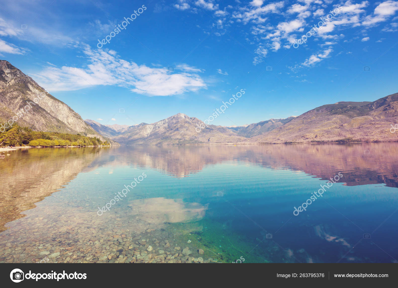Beautiful Mountain Landscapes Patagonia Mountains Lake Argentina South America Stock Photo Image By C Kamchatka 263795376