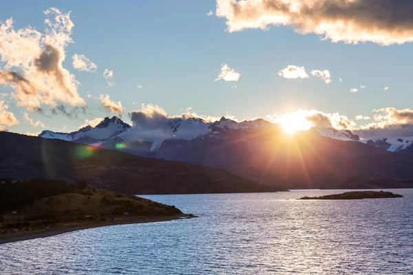 Gyönyörű Hegyek Táj Mentén Kavicsos Carretera Ausztrál Dél Patagónia Chile — Stock Fotó