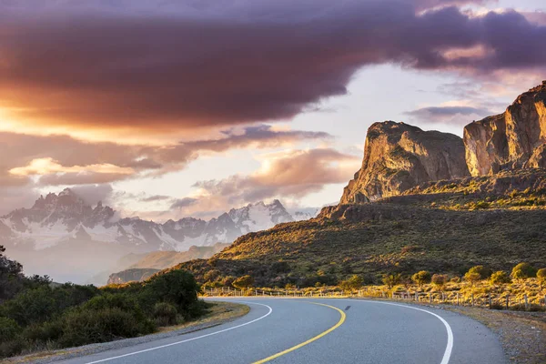 Schöne Berglandschaft Entlang Der Schotterstraße Carretera Austral Süden Patagoniens Chile — Stockfoto