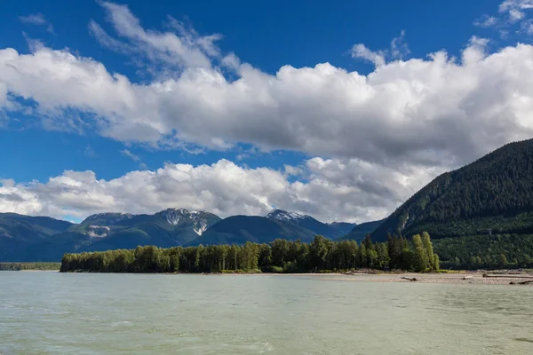 Malowniczy Widok Góry Canadian Rockies Sezonie Letnim — Zdjęcie stockowe