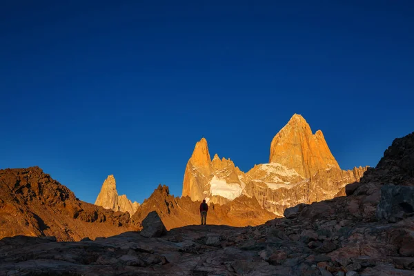Berömd Cerro Fitz Roy Vackraste Och Svåraste Att Accentera Klipptopp — Stockfoto