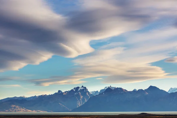 Prachtige Berglandschappen Patagonië Bergen Meer Argentinië Zuid Amerika — Stockfoto