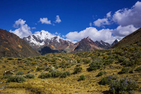 Cordillera Huayhuash Peru Güney Amerika Daki Güzel Dağ Manzaraları — Stok fotoğraf