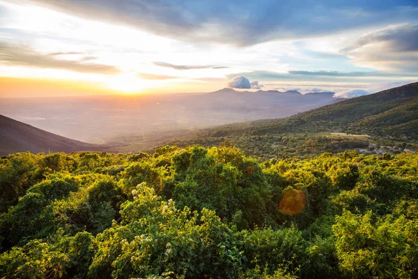 Vulcan Frumos Parcul Național Cerro Verde Din Salvador Apus Soare — Fotografie, imagine de stoc