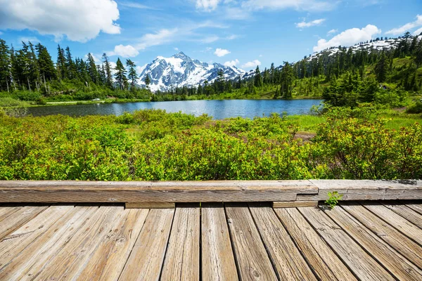 Escénico Lago Con Reflejo Del Monte Shuksan Washington —  Fotos de Stock