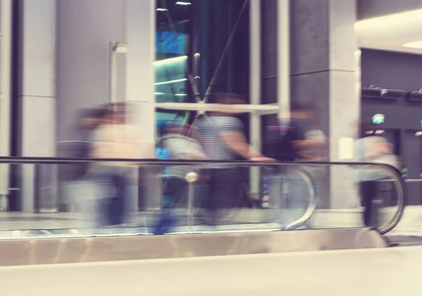 Moving Escalator Airport Terminal Motion Blur — Stock Photo, Image