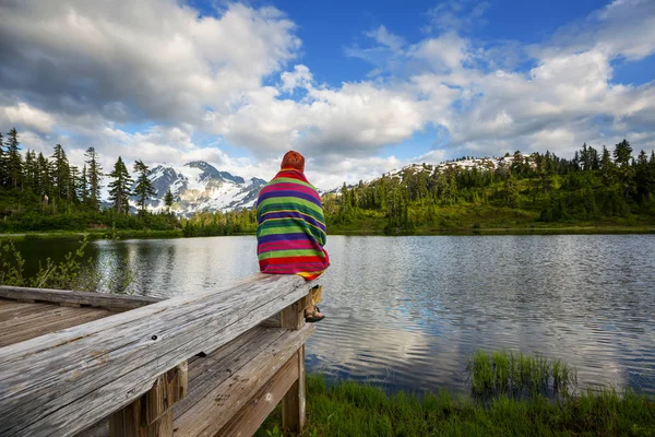 Scenisk Bild Sjö Med Berg Shuksan Reflektion Washington Usa — Stockfoto