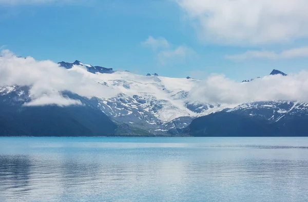 Caminata Aguas Turquesas Del Pintoresco Lago Garibaldi Cerca Whistler Canadá — Foto de Stock