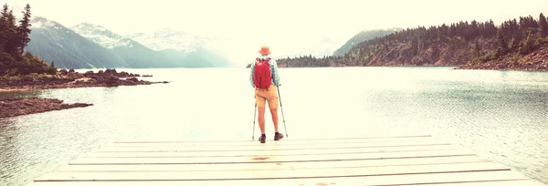 Caminhe Até Águas Turquesa Pitoresco Lago Garibaldi Perto Whistler Canadá — Fotografia de Stock