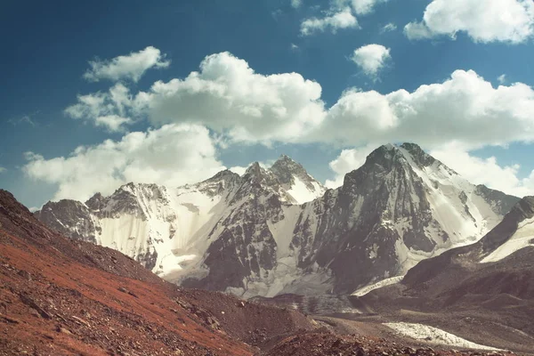 Красивая Высокая Гора Памира — стоковое фото
