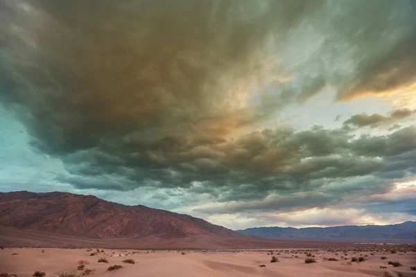 Сухі Пустельні Пейзажі Національному Парку Долина Смерті Каліфорнія — стокове фото