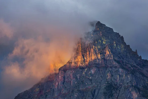 Puesta Sol Escénica Las Montañas Temporada Otoño — Foto de Stock