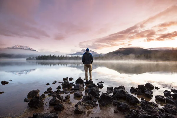 Serene Beautiful Lake Morning Mountains Oregon Usa — Stock Photo, Image