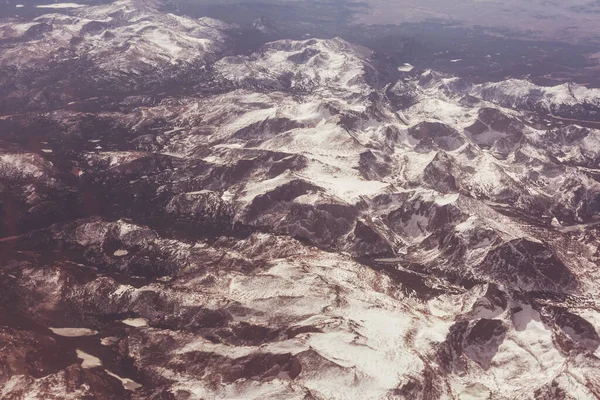 Vista Aérea Aeronaves Voando Montanhas Paisagem Cima — Fotografia de Stock