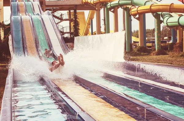 Modrý Aqupark Pozadí Oblohy — Stock fotografie