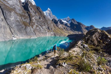 Cordillera Huayhuash, Peru, Güney Amerika 'daki güzel dağ manzaraları