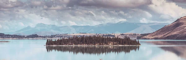 Yeni Zelanda Daki Inanılmaz Doğal Manzaralar Gün Batımında Dağlar Göl — Stok fotoğraf