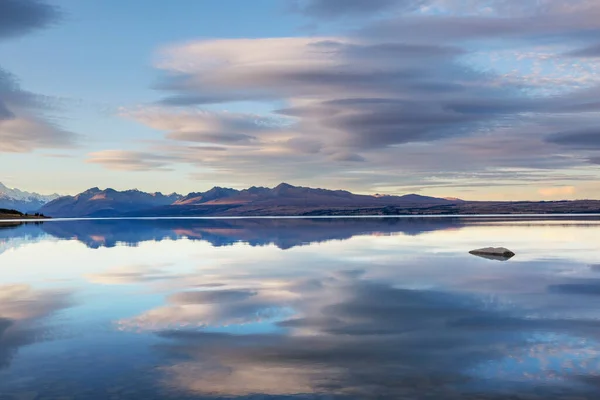 Paysages Naturels Étonnants Nouvelle Zélande Lac Des Montagnes Coucher Soleil — Photo