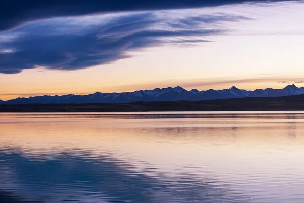 Geweldige Natuurlijke Landschappen Nieuw Zeeland Bergen Meer Bij Zonsondergang — Stockfoto
