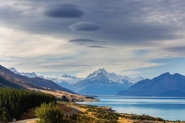 Increíbles Paisajes Naturales Nueva Zelanda Lago Las Montañas Atardecer —  Fotos de Stock