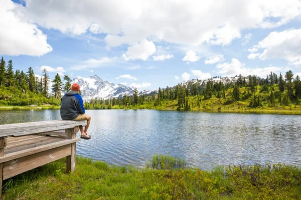 Scenisk Bild Sjö Med Berg Shuksan Reflektion Washington Usa — Stockfoto