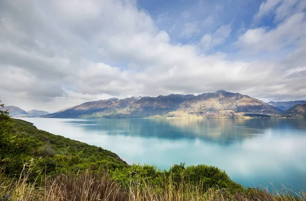 Erstaunliche Naturlandschaften Neuseeland Bergsee Bei Sonnenuntergang — Stockfoto