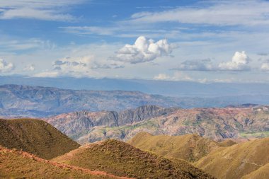 Cordillera de Los Andes, Peru, Güney Amerika 'daki Pampas manzaraları