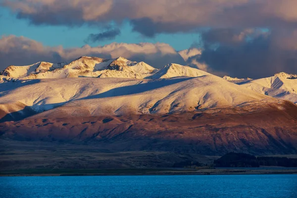 Paysages Naturels Étonnants Nouvelle Zélande Lac Des Montagnes Coucher Soleil — Photo