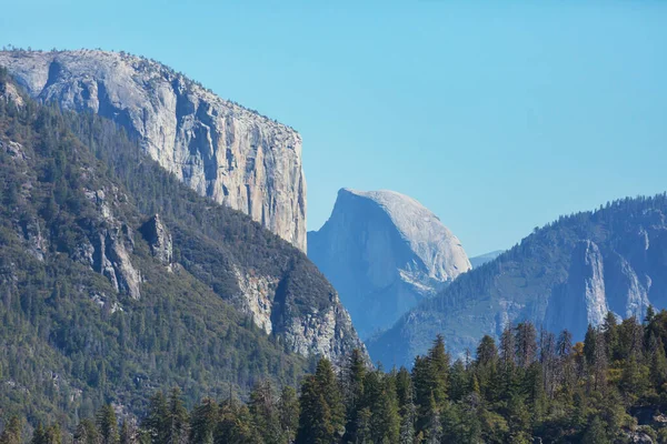 Krajobrazy Parku Narodowego Yosemite Kalifornia — Zdjęcie stockowe