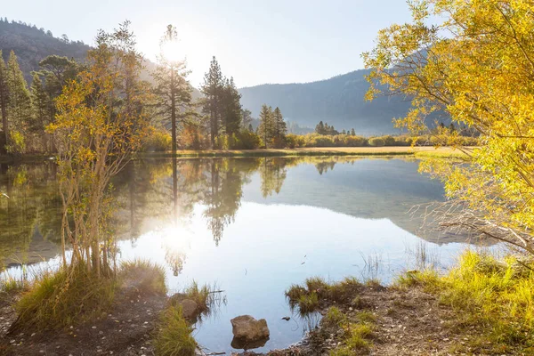 Beautiful Lake Autumn Season — Stock Photo, Image