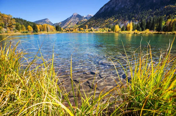 Bellissimo Lago Autunno Stagione — Foto Stock