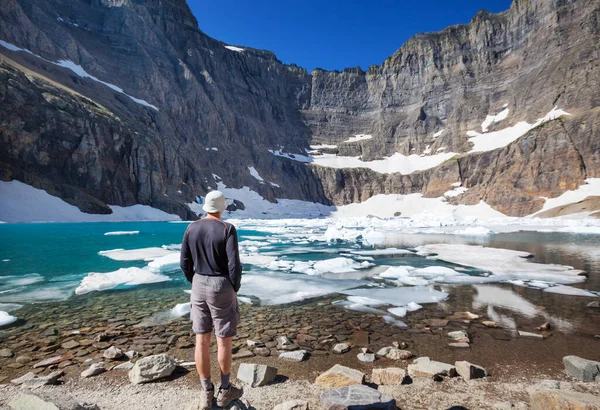 Caminata Parque Nacional Glaciar Montana Imágenes de stock libres de derechos