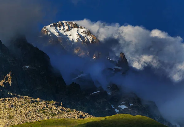 Відомі Вершини Ушби Кавказькі Гори Сванеті — стокове фото